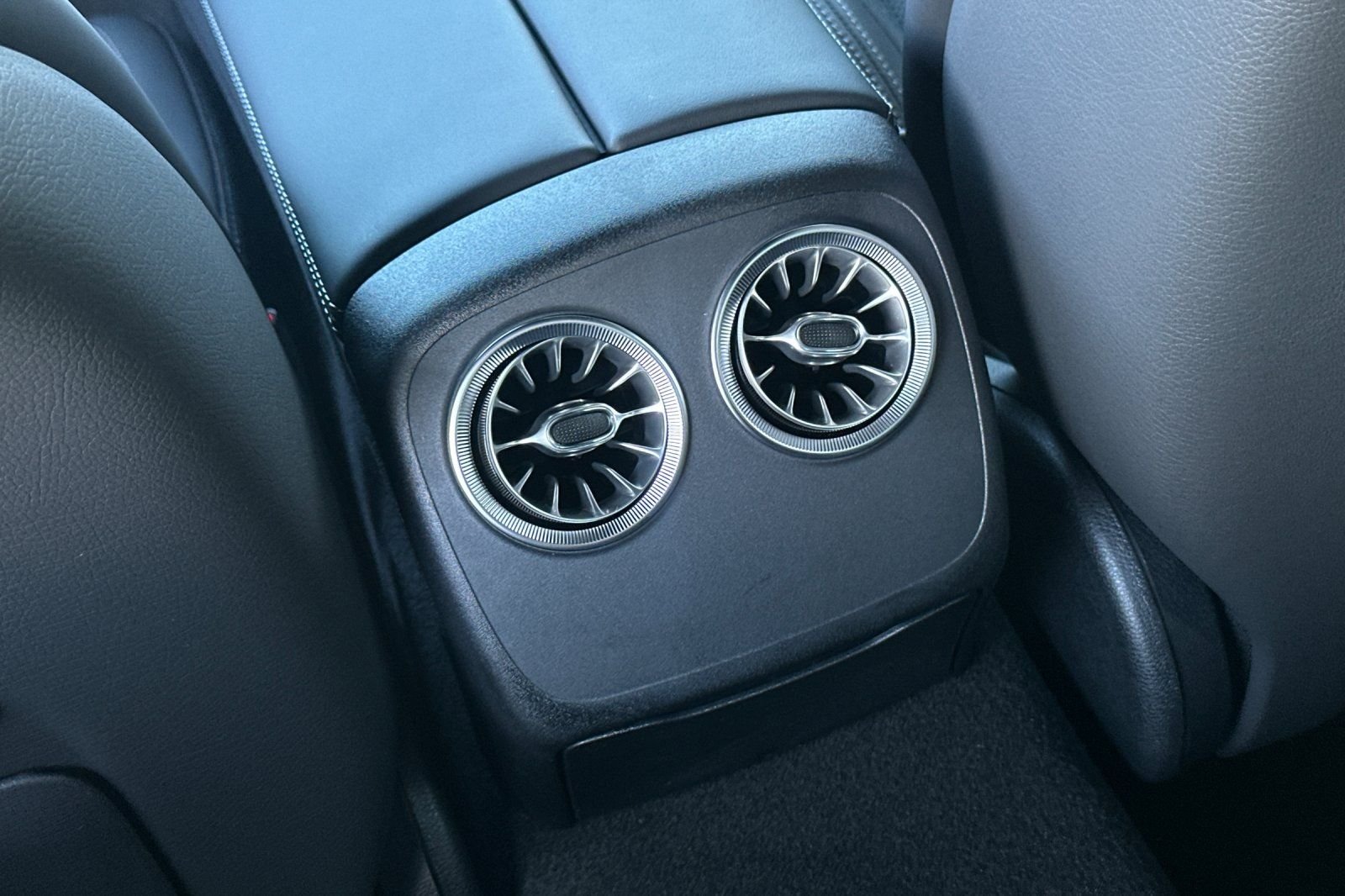 New 2026 Polar White Mercedes-Benz Base image 26