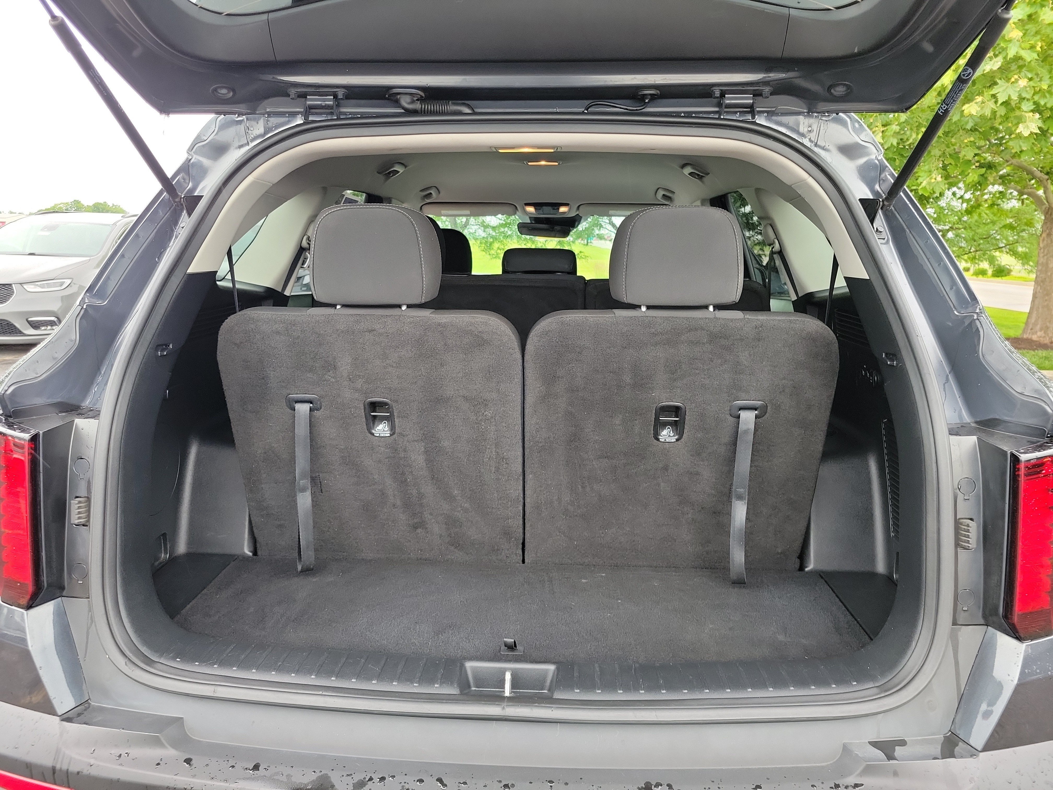 Used 2023 Gravity Grey Kia LX image 8