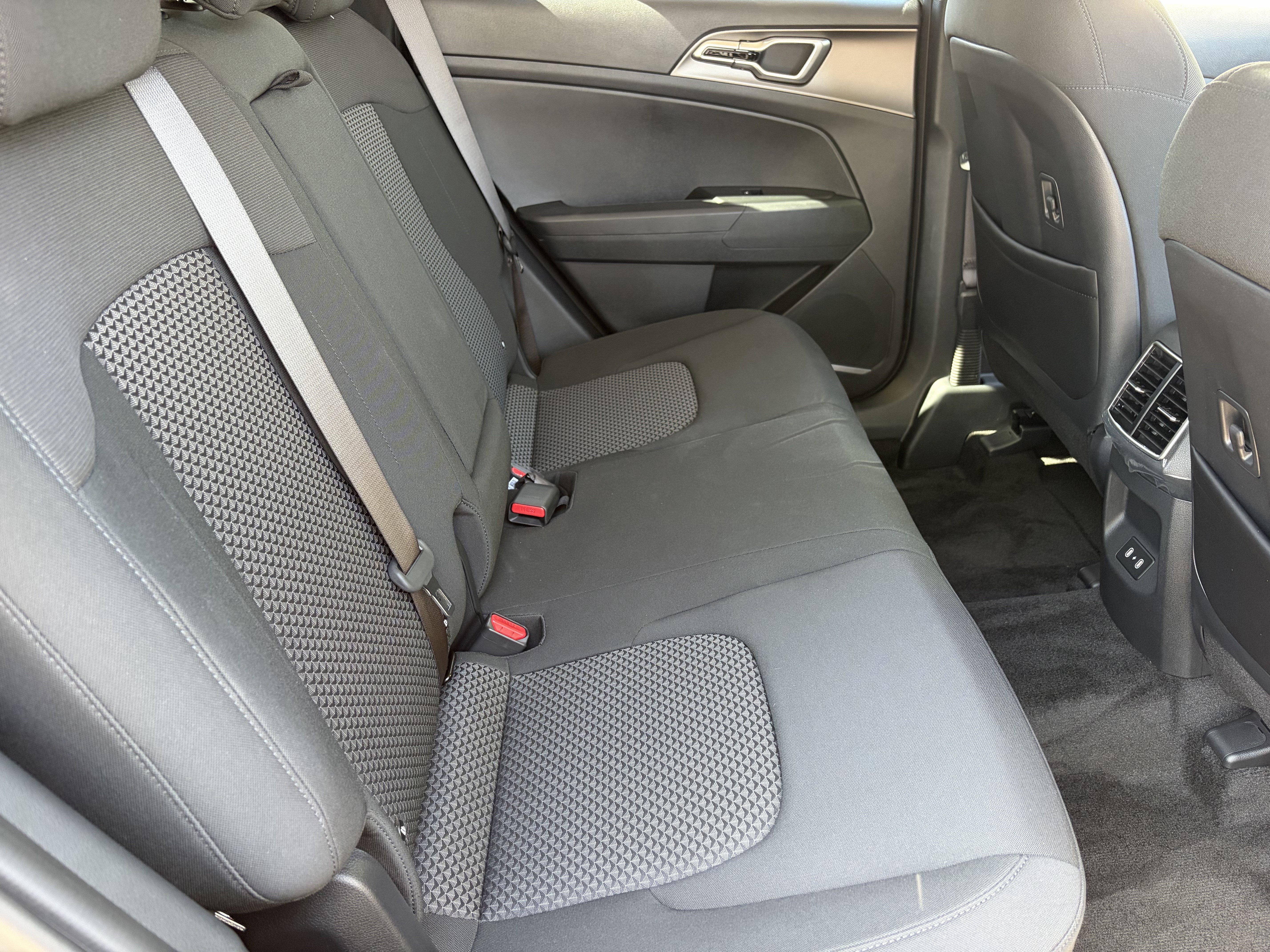 2026 Kia Sportage S Hybrid - Photo 11