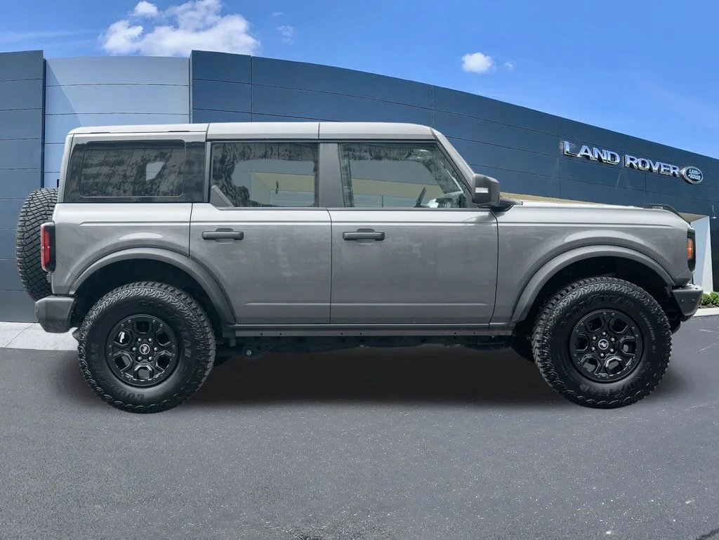 Used 2024 Gray Ford Wildtrak image 8
