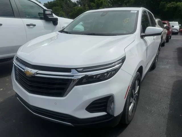 Used 2024 Summit White Chevrolet LT image 1