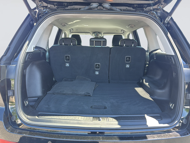 Used 2023 Black Jeep Limited image 21