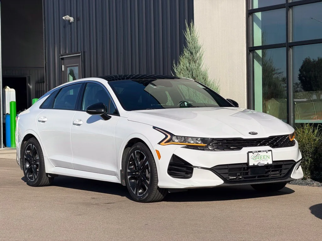 Used 2021 White Kia GT-Line image 4
