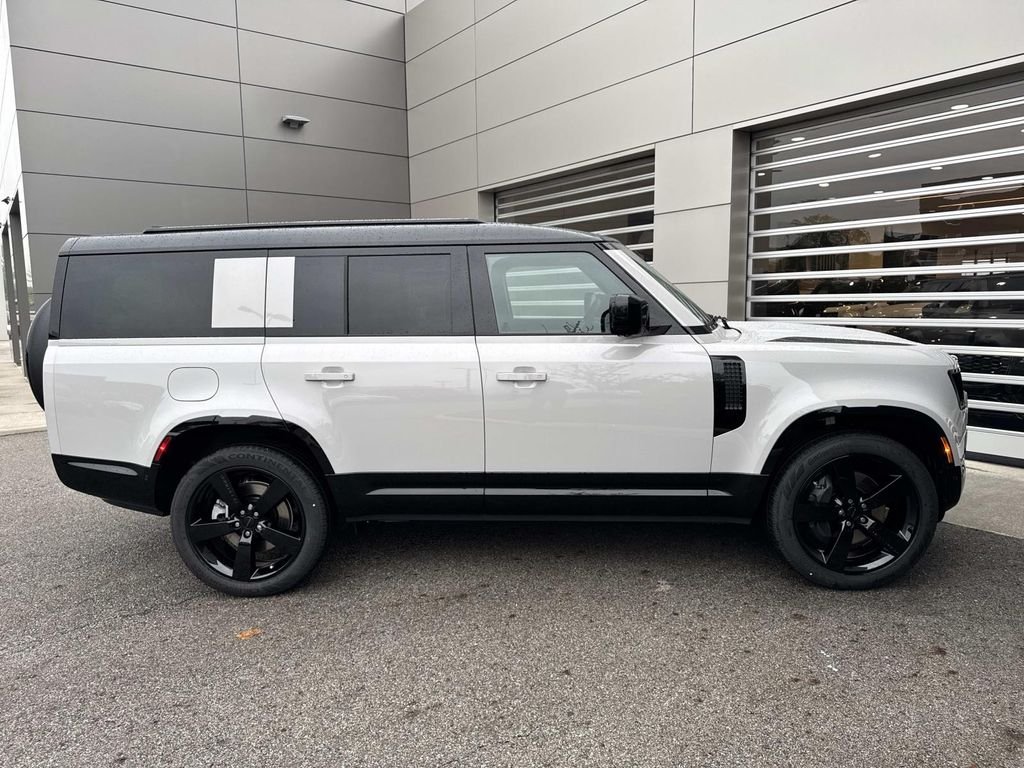 New 2026 Borasco Grey Land Rover X-Dynamic SE image 8