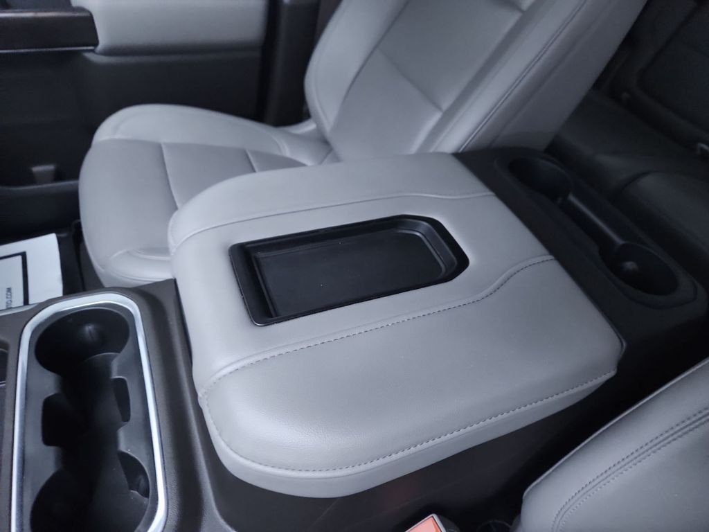 Used 2021 White GMC SLT image 19