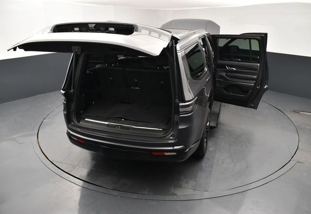 New 2026 Baltic-Gray Metallic Clear-Coat Exterior Paint Jeep Summit Obsidian image 29