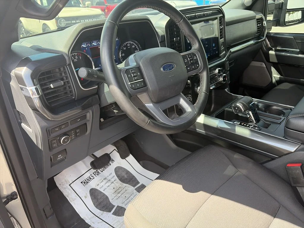 Used 2023 Silver Ford XLT image 11