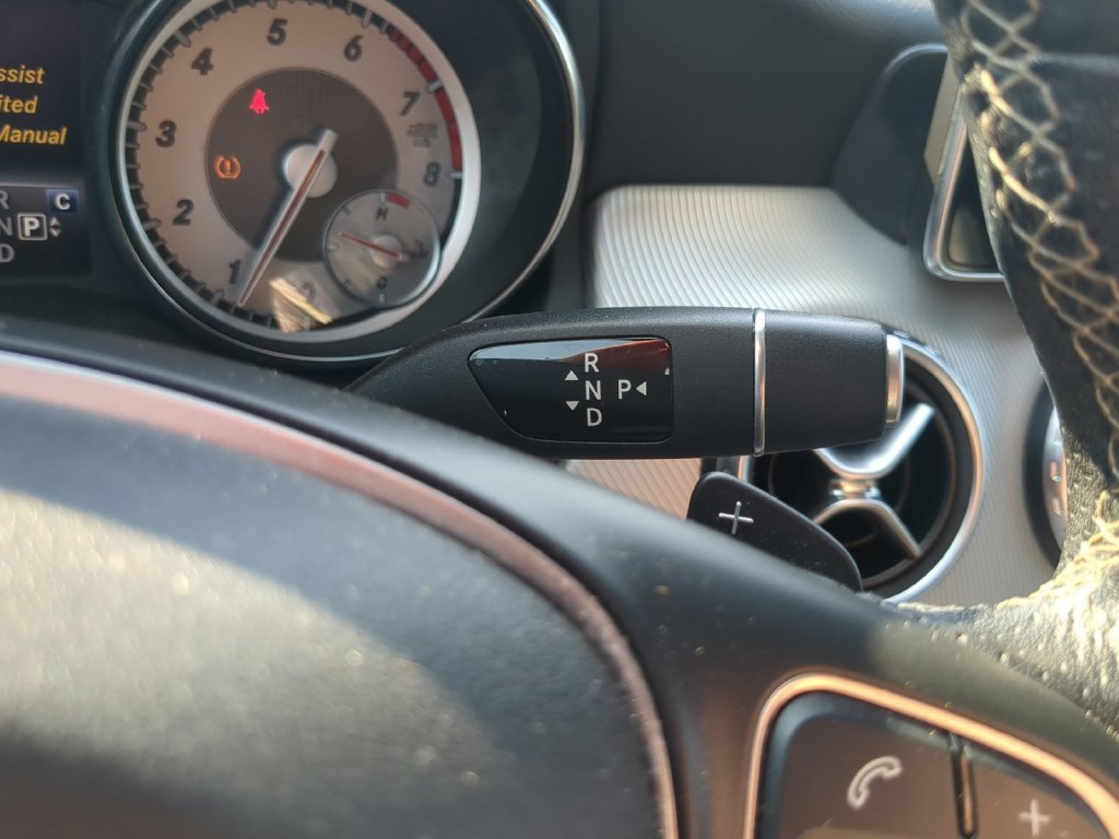 Used 2017  Mercedes-Benz GLA 250 image 16