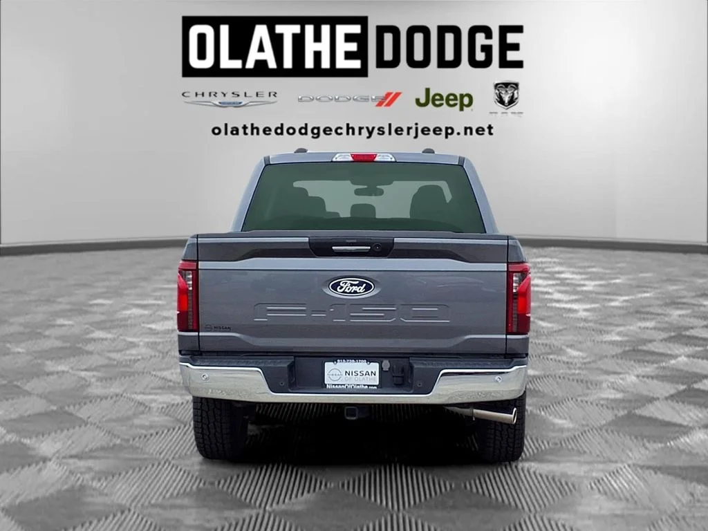 Used 2024 Gray Ford XLT image 28