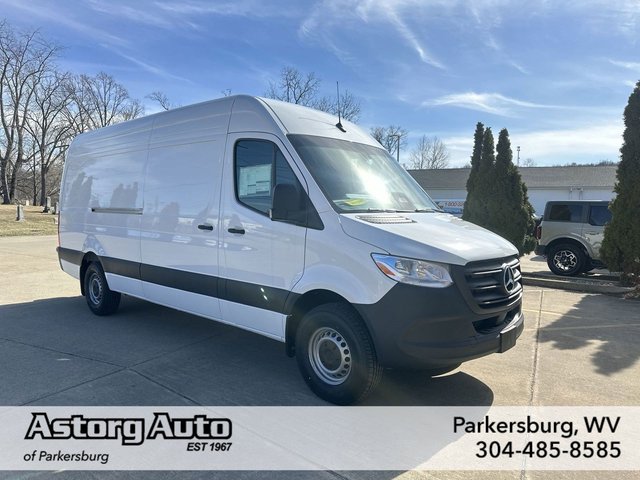 2025 Mercedes-Benz Sprinter Cargo Van 
