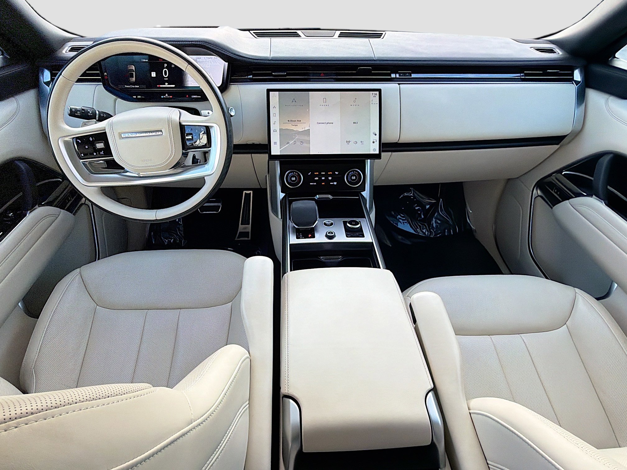 Certified Used 2023 White Land Rover Autobiography image 17