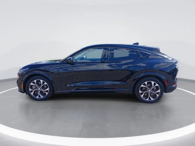 Used 2023 Black Ford Premium image 2
