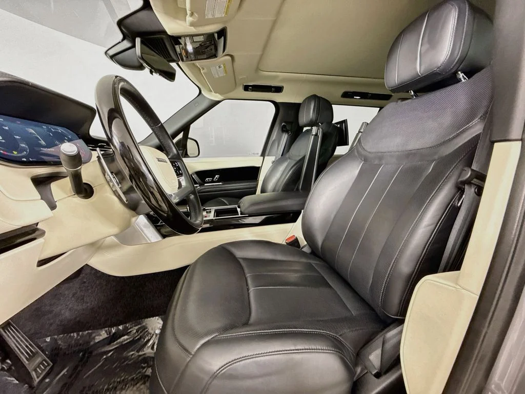 Used 2023 Blue Land Rover Autobiography image 21