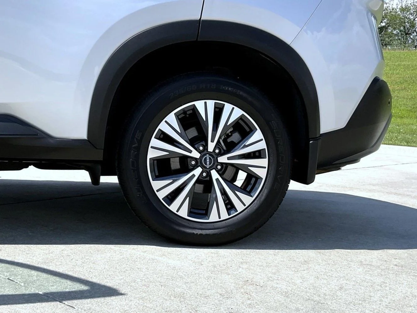 Used 2023 Silver Nissan SV image 23
