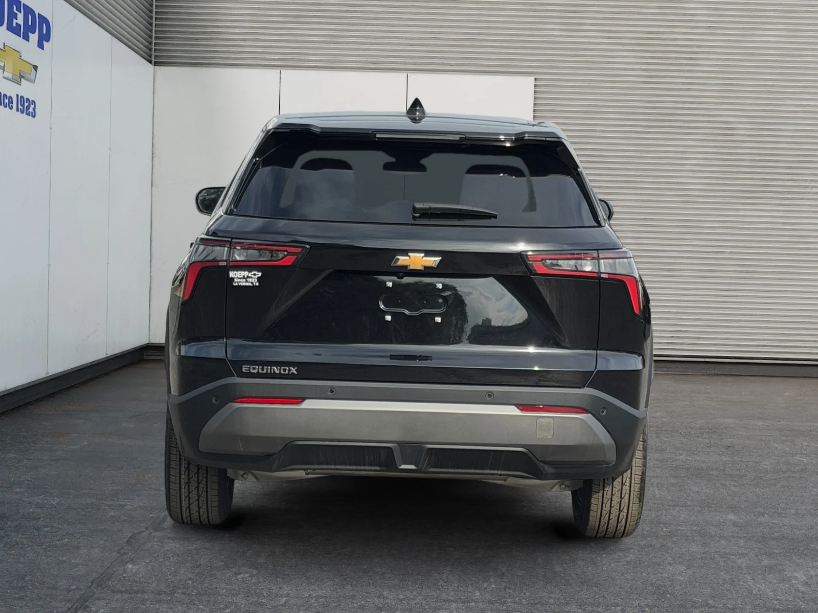 New 2027 Mosaic Black Metallic Chevrolet LT image 4