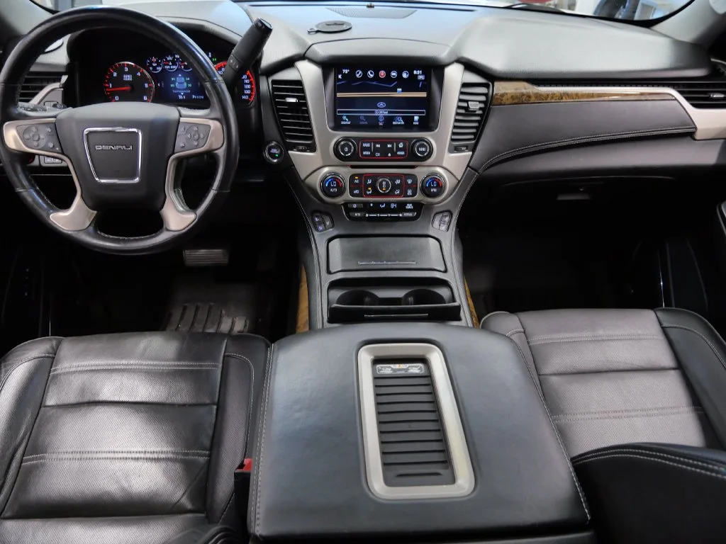 Used 2016 White GMC Denali image 13