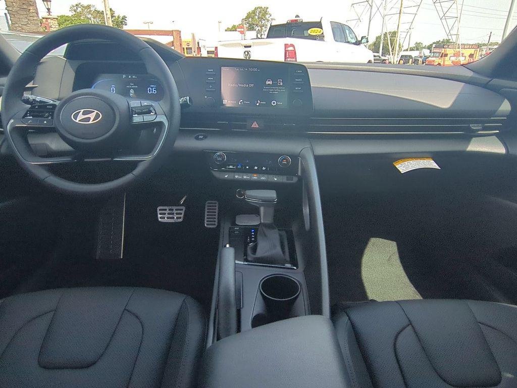 New 2026 Gray Hyundai SEL Sport Plus image 16
