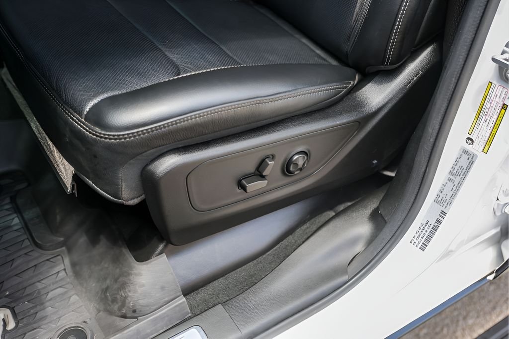 Used 2022 White Ram TRX image 8