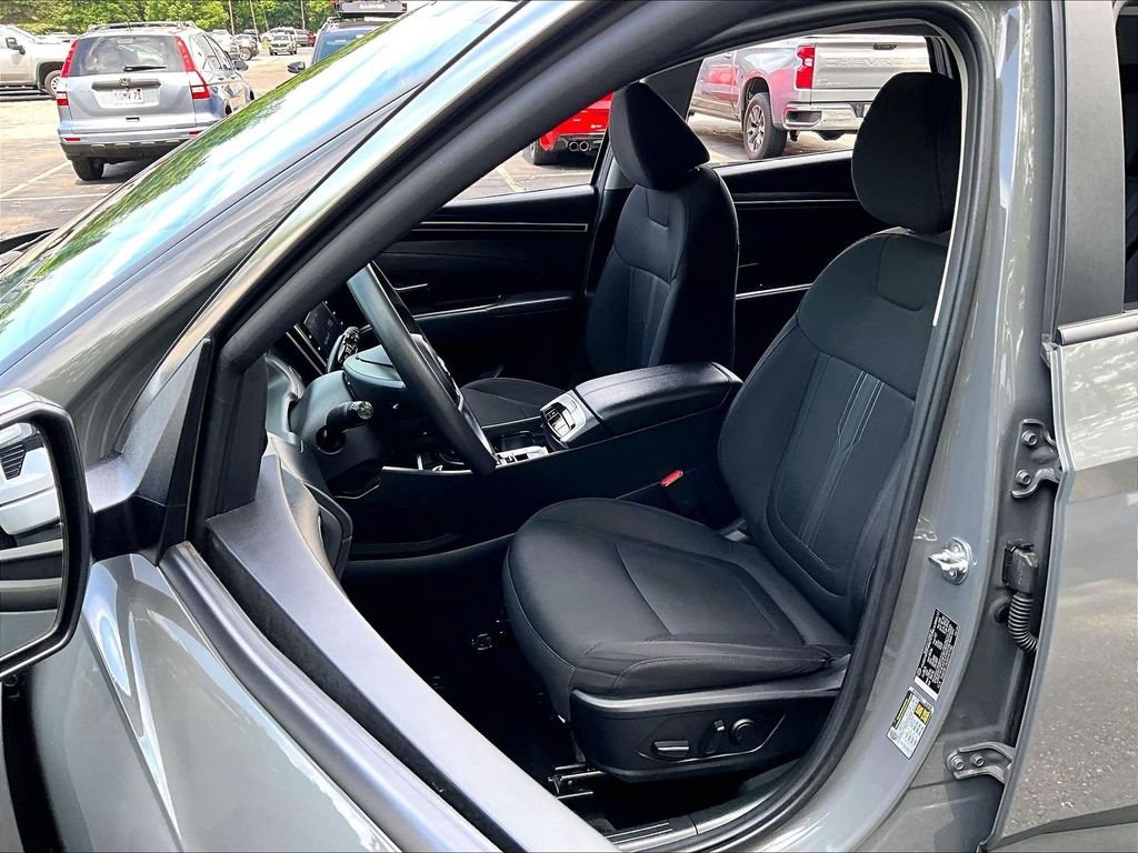 Used 2024 Gray Hyundai SEL image 10