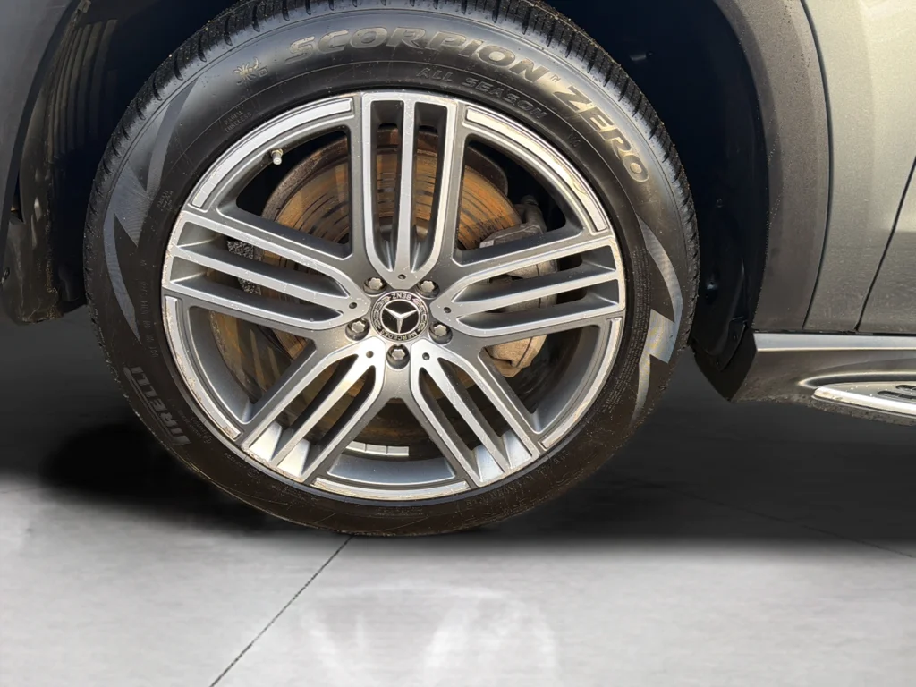 2023 Mercedes-Benz GLS GLS450 - Photo 9