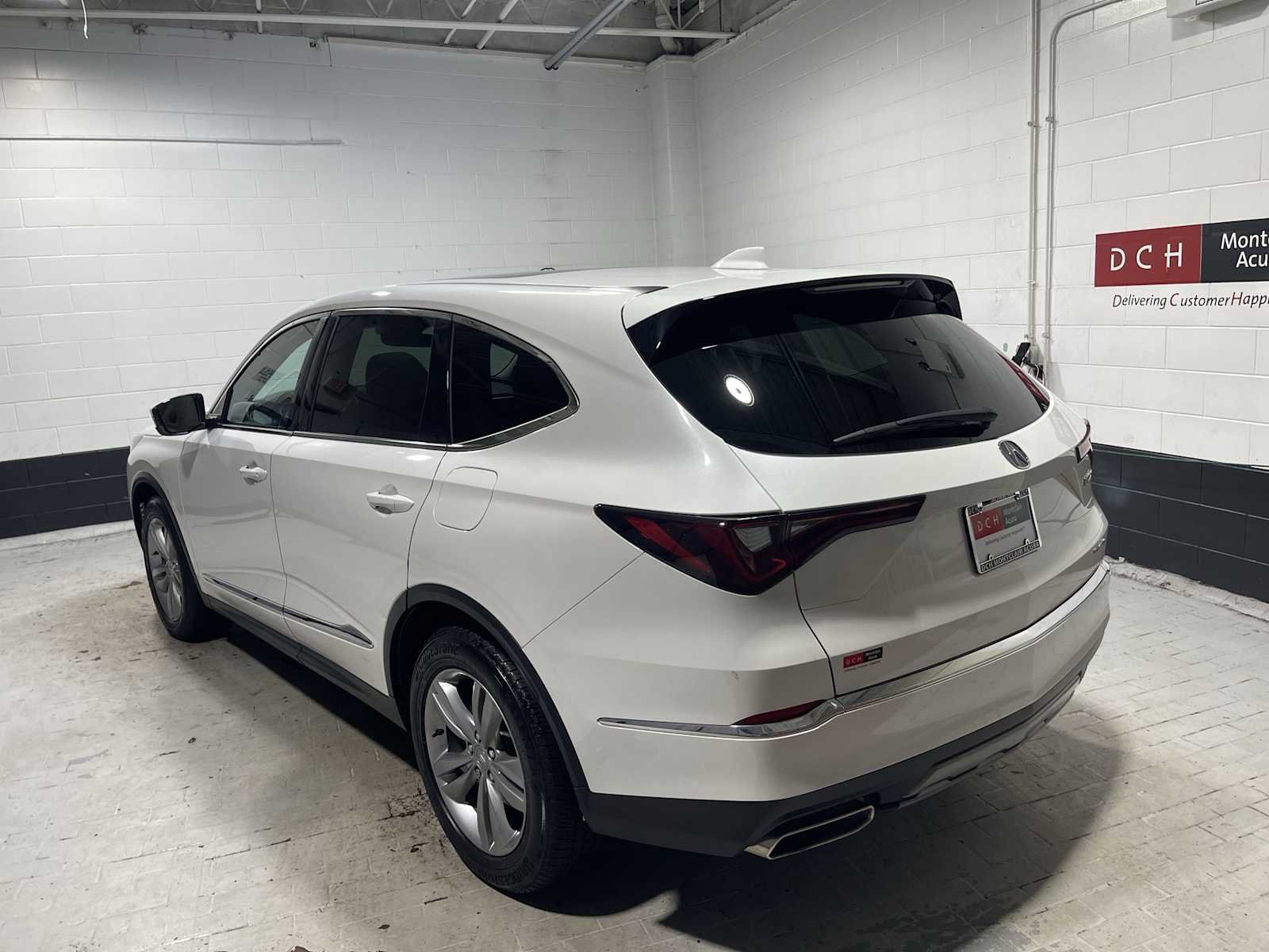 Certified Used 2025 Platinum White Pearl Acura  image 4