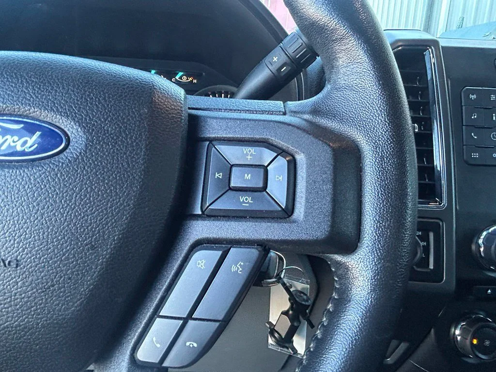 Used 2018 Oxford White Ford XLT image 12