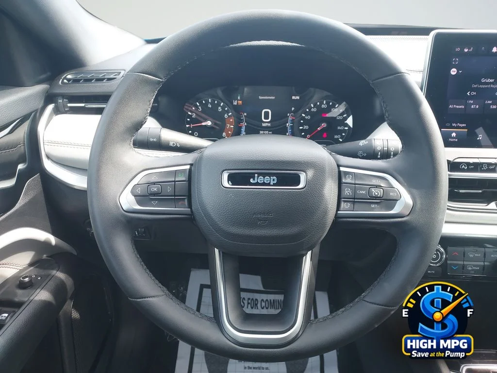 Used 2025 Blue Jeep Limited image 21