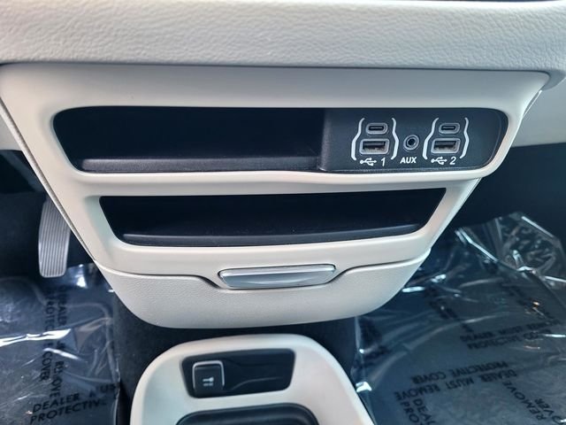 Used 2023 White Chrysler Touring L image 16