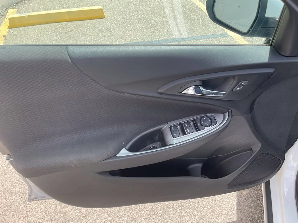 Used 2023 Summit White Chevrolet LT image 11