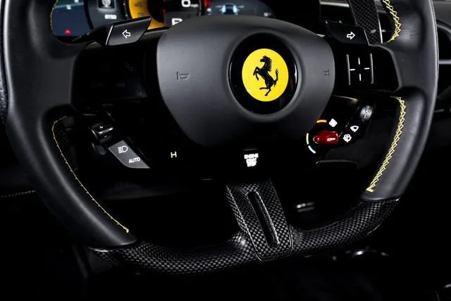 Used 2024 Giallo Triplo Strato Ferrari  image 30