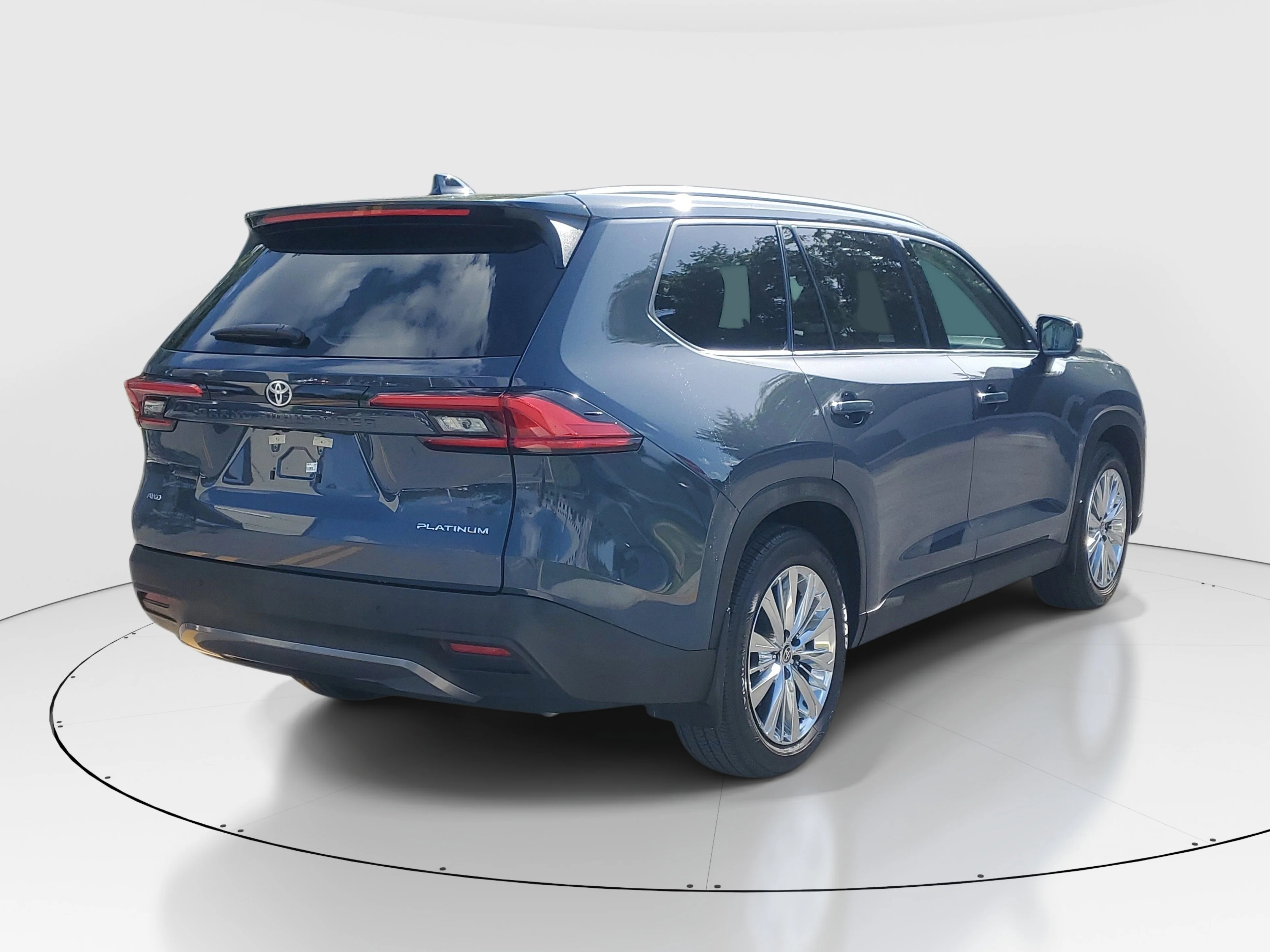 Used 2024 Cloud Toyota Platinum image 7