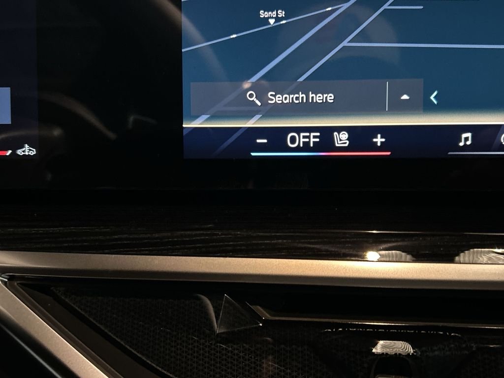 New 2027 Black Sapphire Metallic BMW xDrive40i image 18