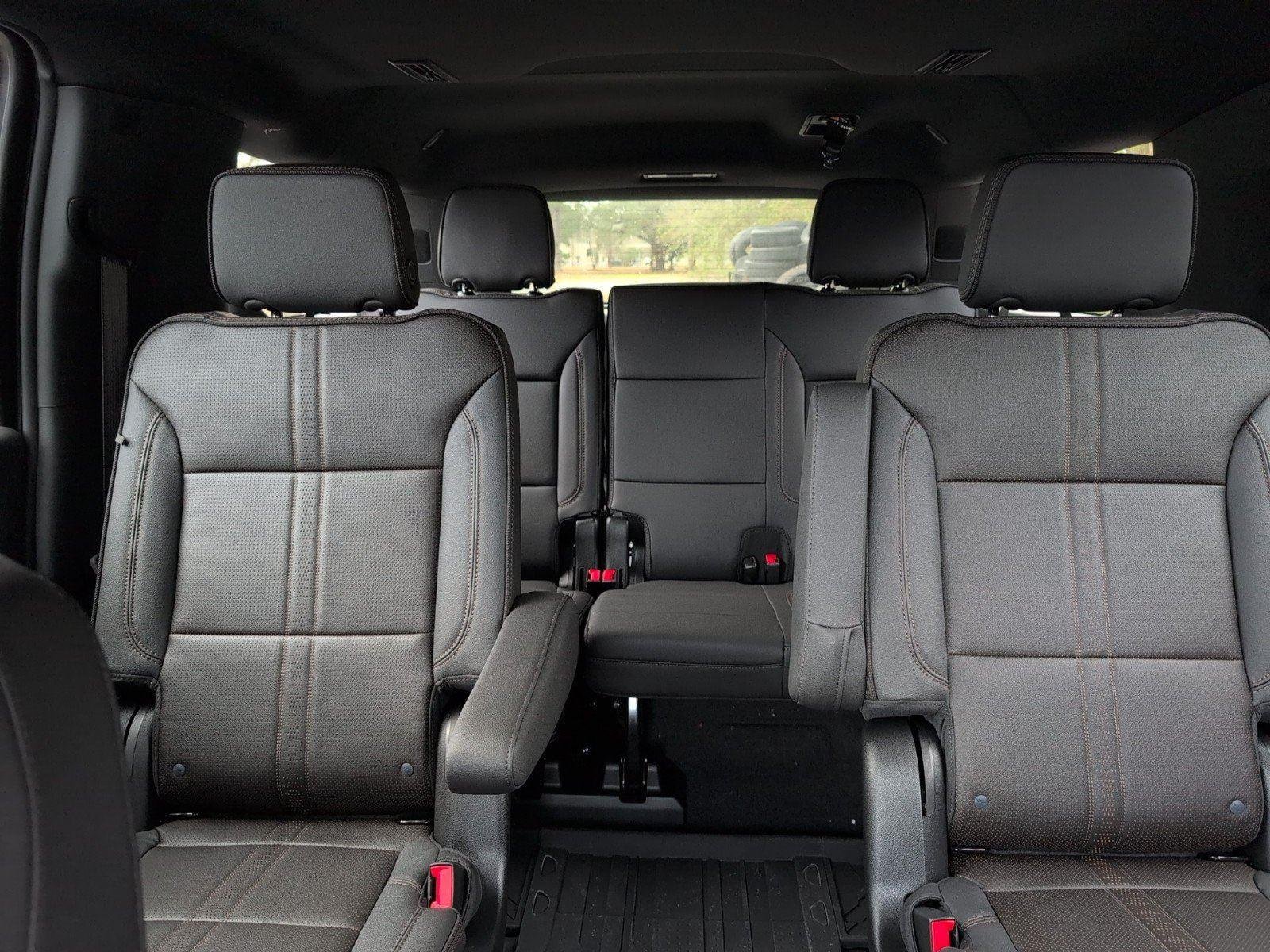 2026 Chevrolet Suburban High Country - Photo 28