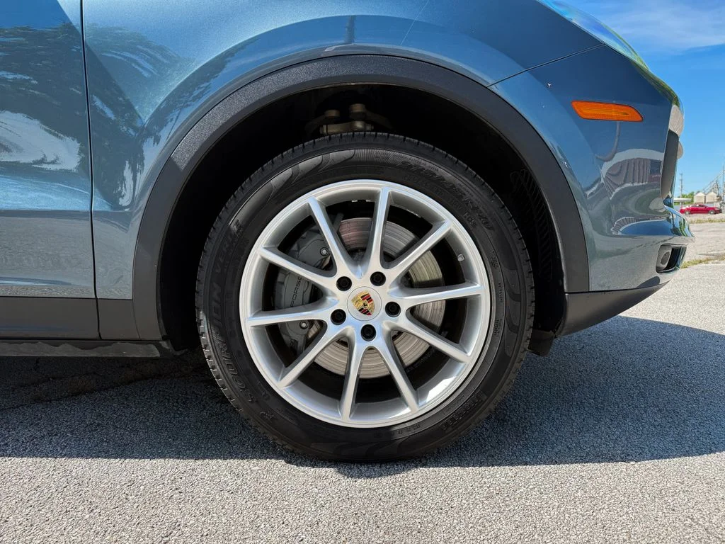 Used 2019 Blue Porsche S image 6