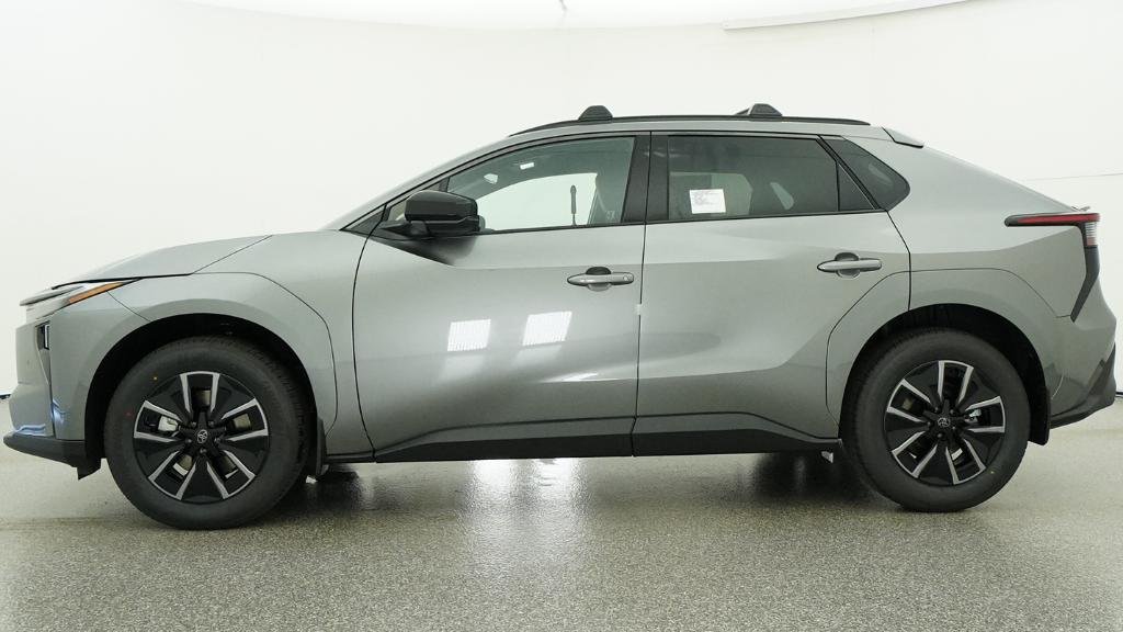 New 2026 Heavy Metal Toyota XLE image 39