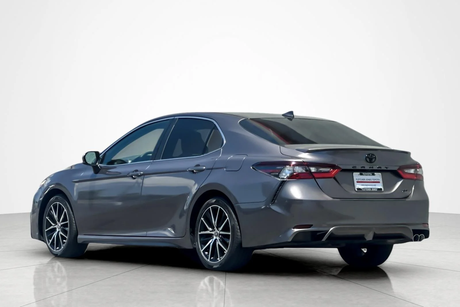 Certified Used 2022 PRE DAWN MICA Toyota SE image 3