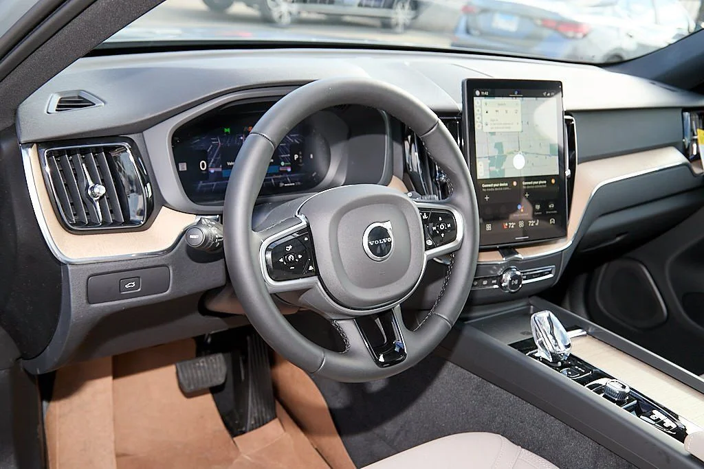 New 2026 Vapour Grey Volvo Core image 13