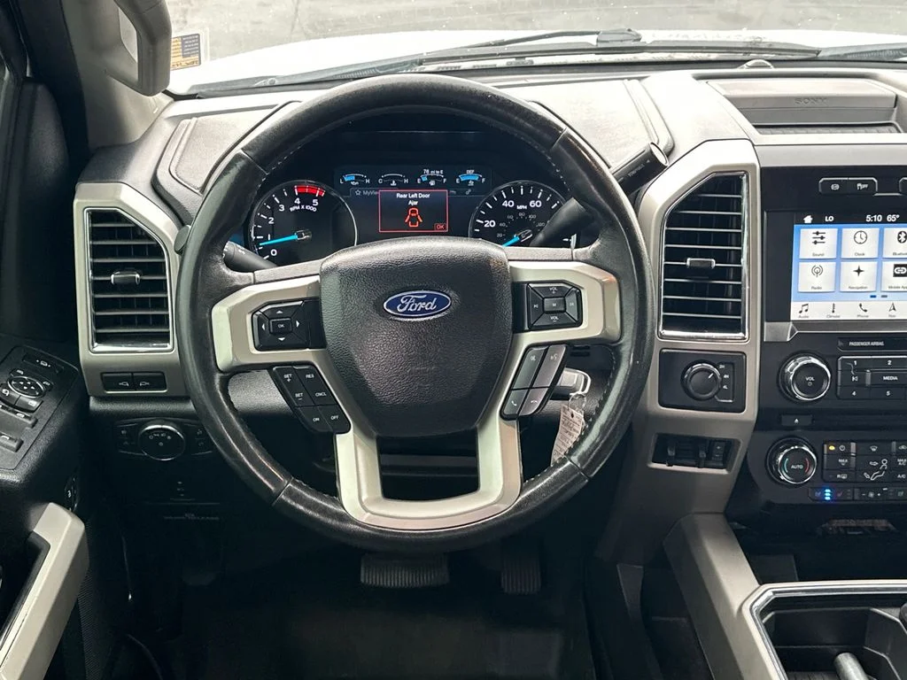 Used 2018 Silver Ford Lariat image 23