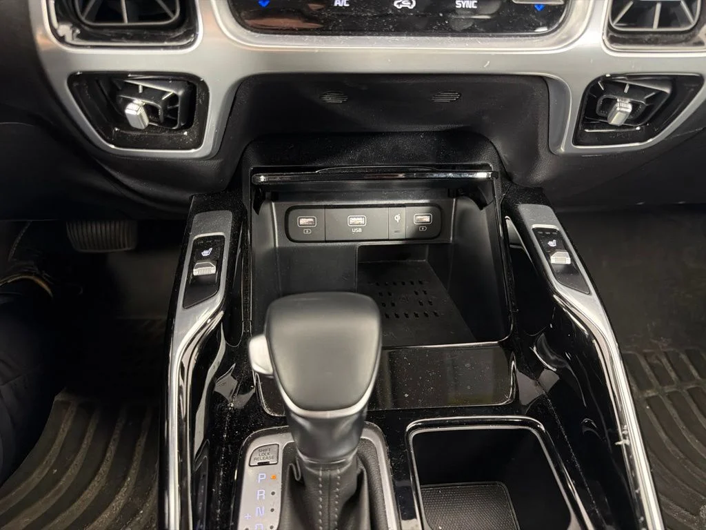 Used 2023 Gray Kia SX image 27