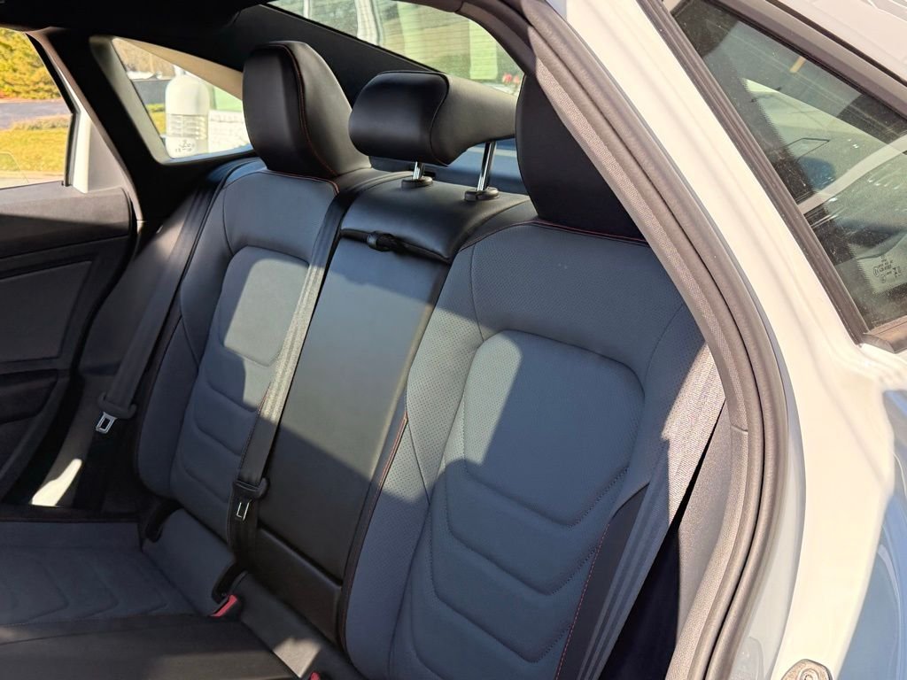 New 2026 Pure White W/Deep Black Roof Volkswagen 2.0T Autobahn image 30