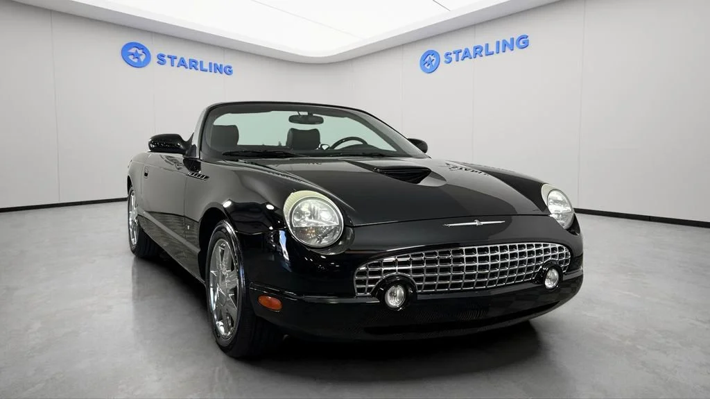 Used 2003  Ford Deluxe image 14