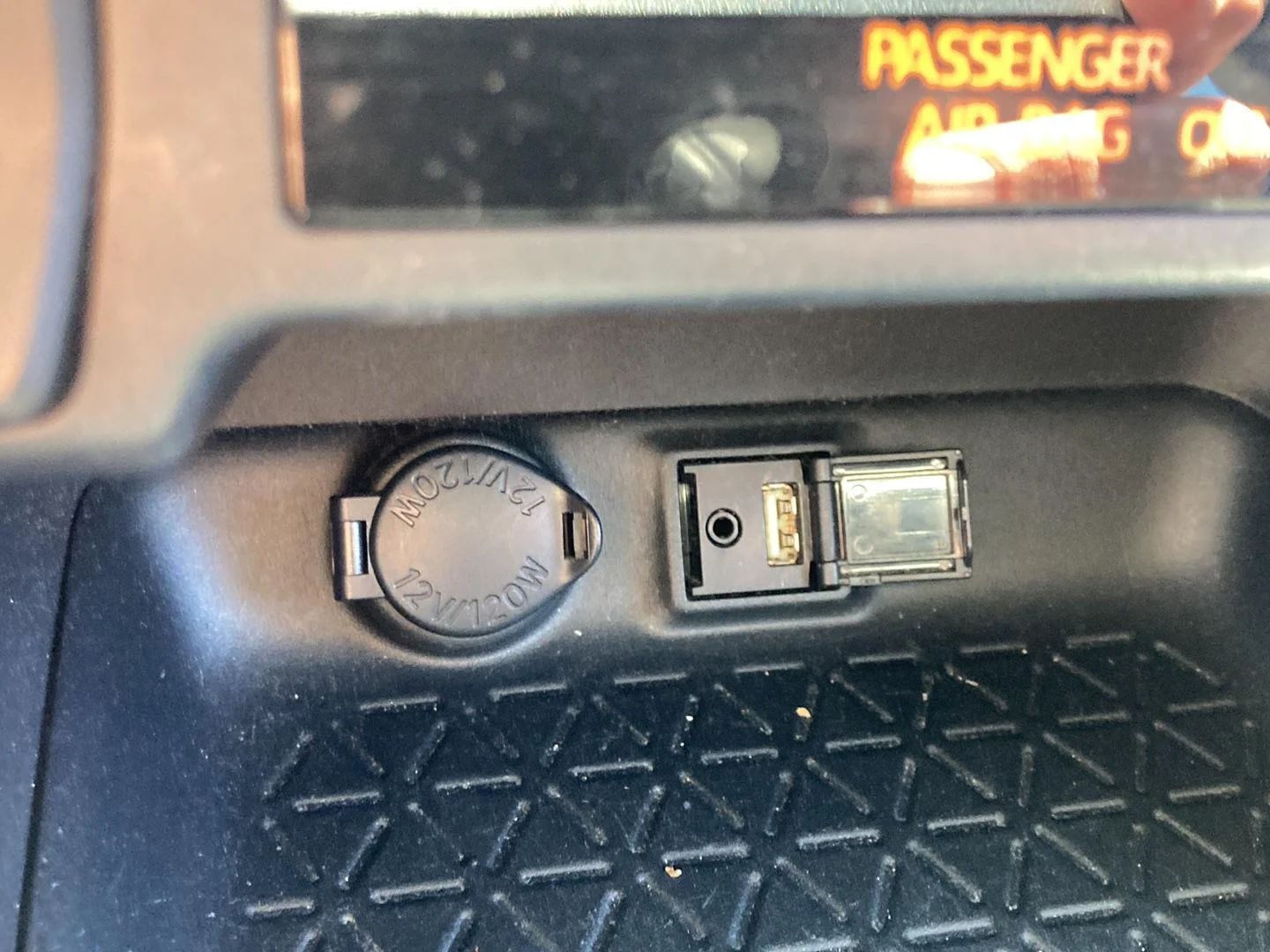 Used 2019 Gy Toyota LE image 17