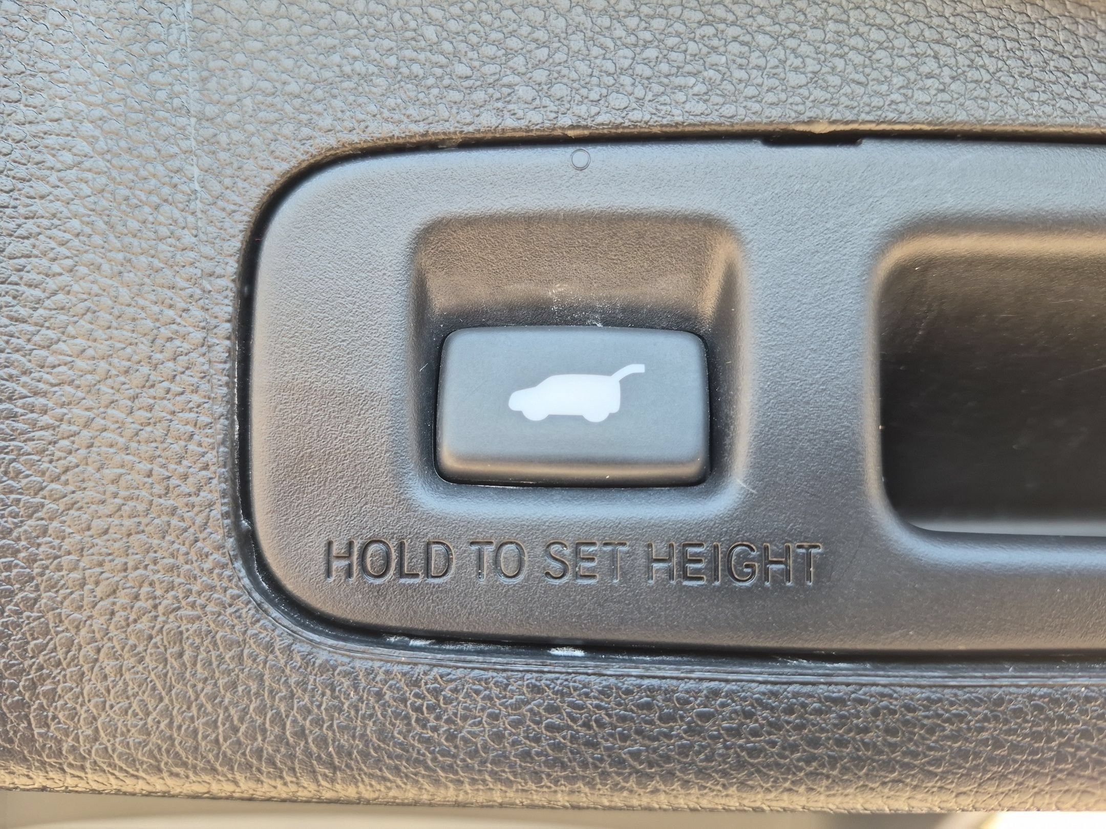 Certified Used 2022 Sonic Gray Pearl Honda EX-L AWD image 28