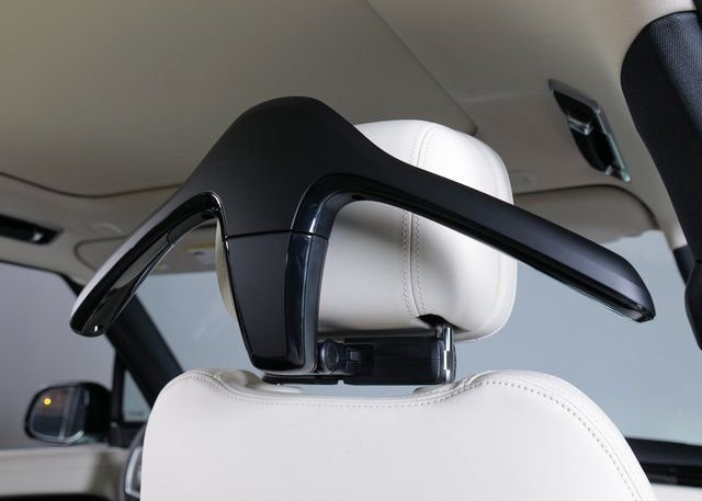 New 2026 Fuji White Land Rover SE image 22
