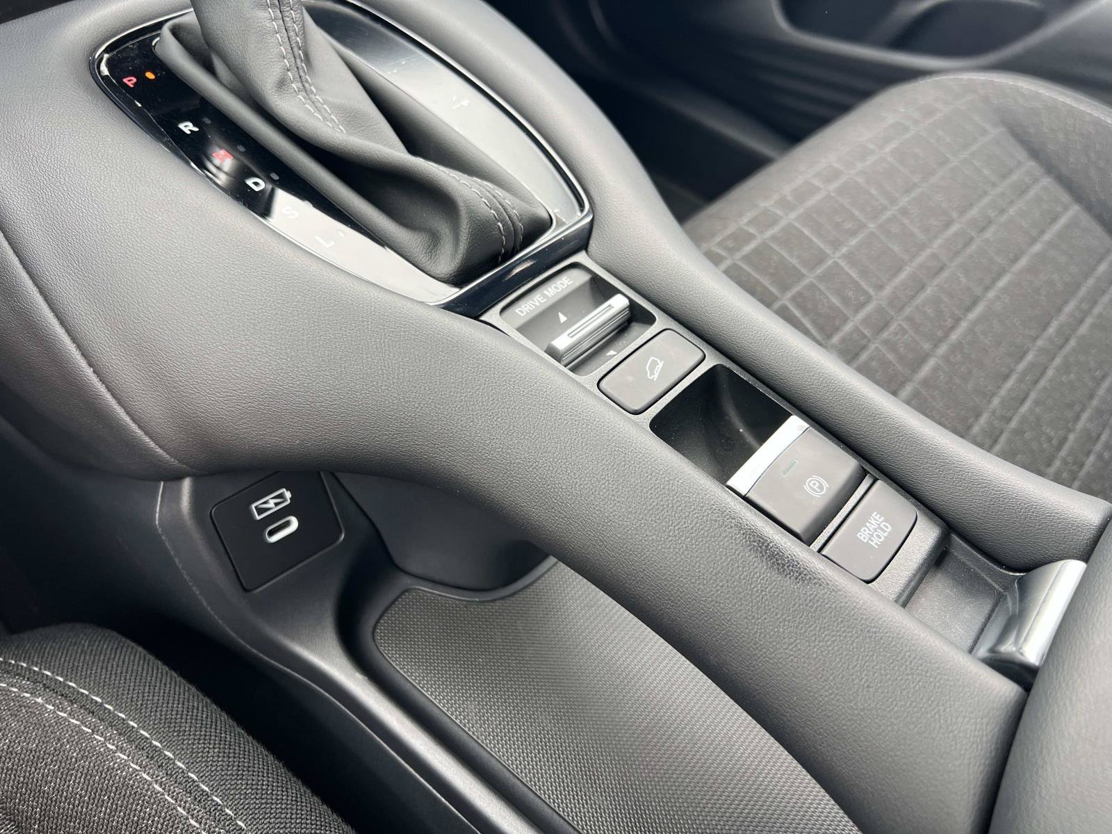 2025 Honda HR-V LX - Photo 45