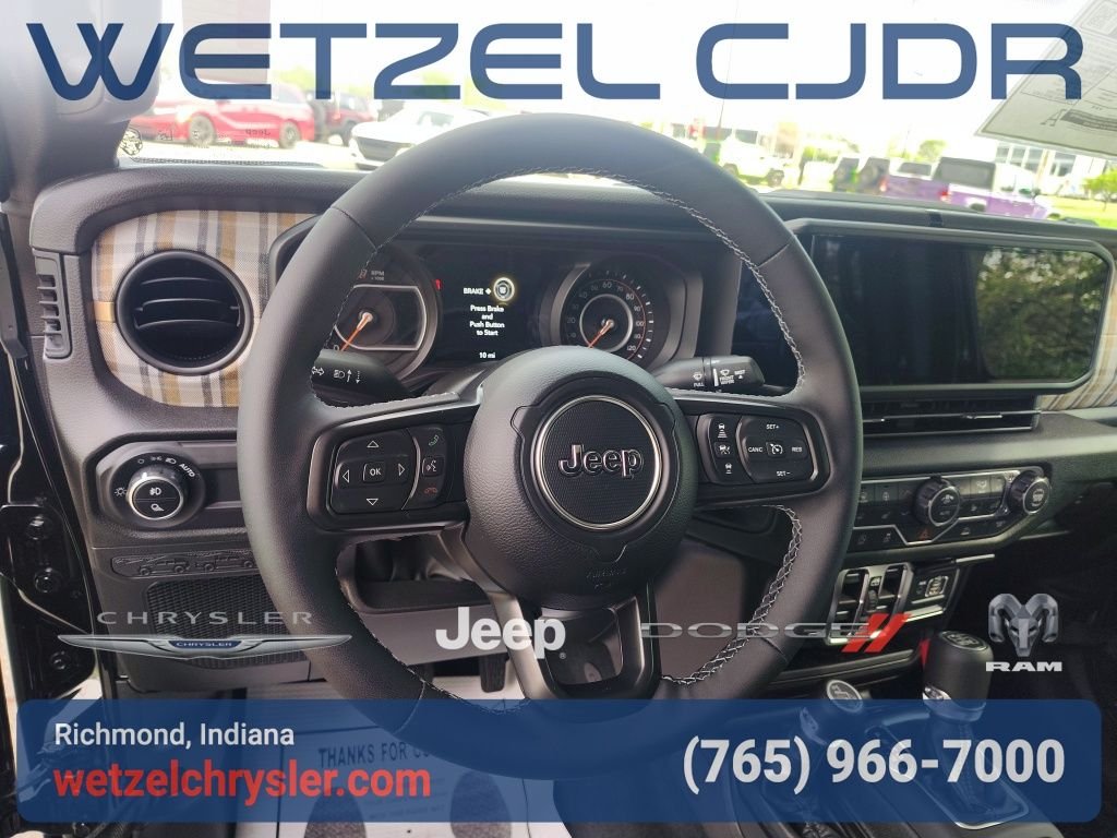 New 2026 Black Clear-Coat Exterior Paint Jeep 85th Anniversary Edition image 18