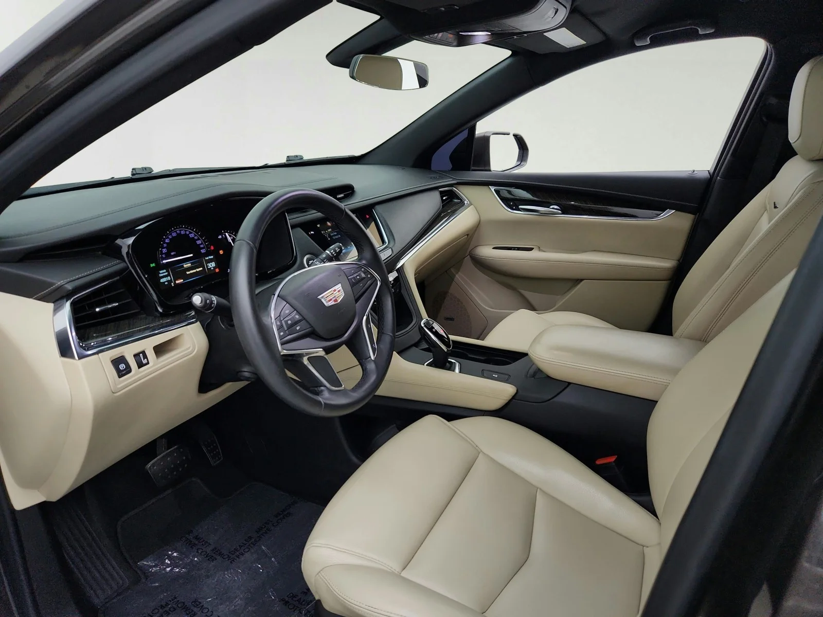 Used 2019 DARK MOCHA Cadillac FWD image 16