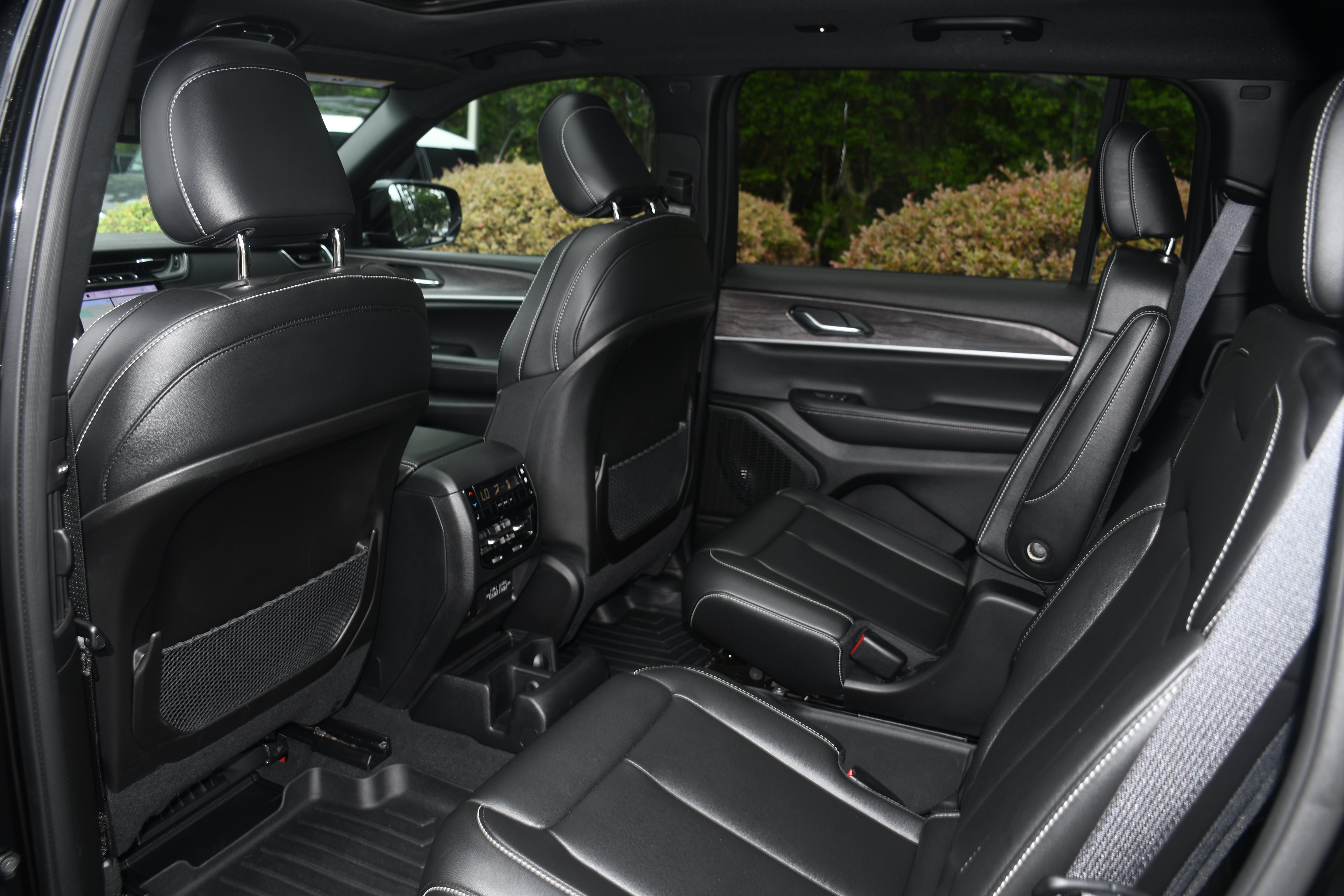 Used 2024 Black Jeep Limited image 16