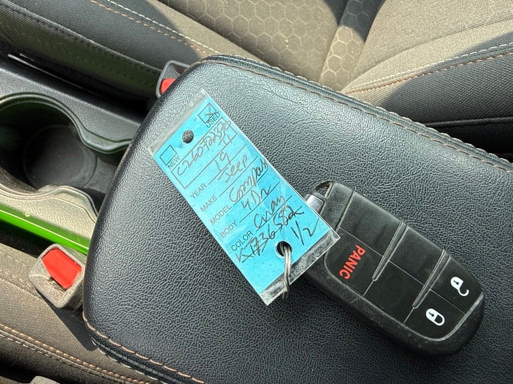 Used 2019 Gray Jeep Sport image 32
