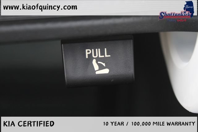 Used 2024 White_pearl Kia LXS image 16
